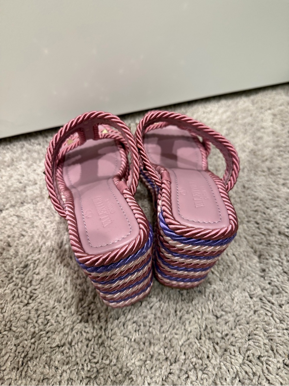Valentino GaravaniWomen's Rockstud Espadrille Platform Slides Sz 38 - Picture 2 of 8
